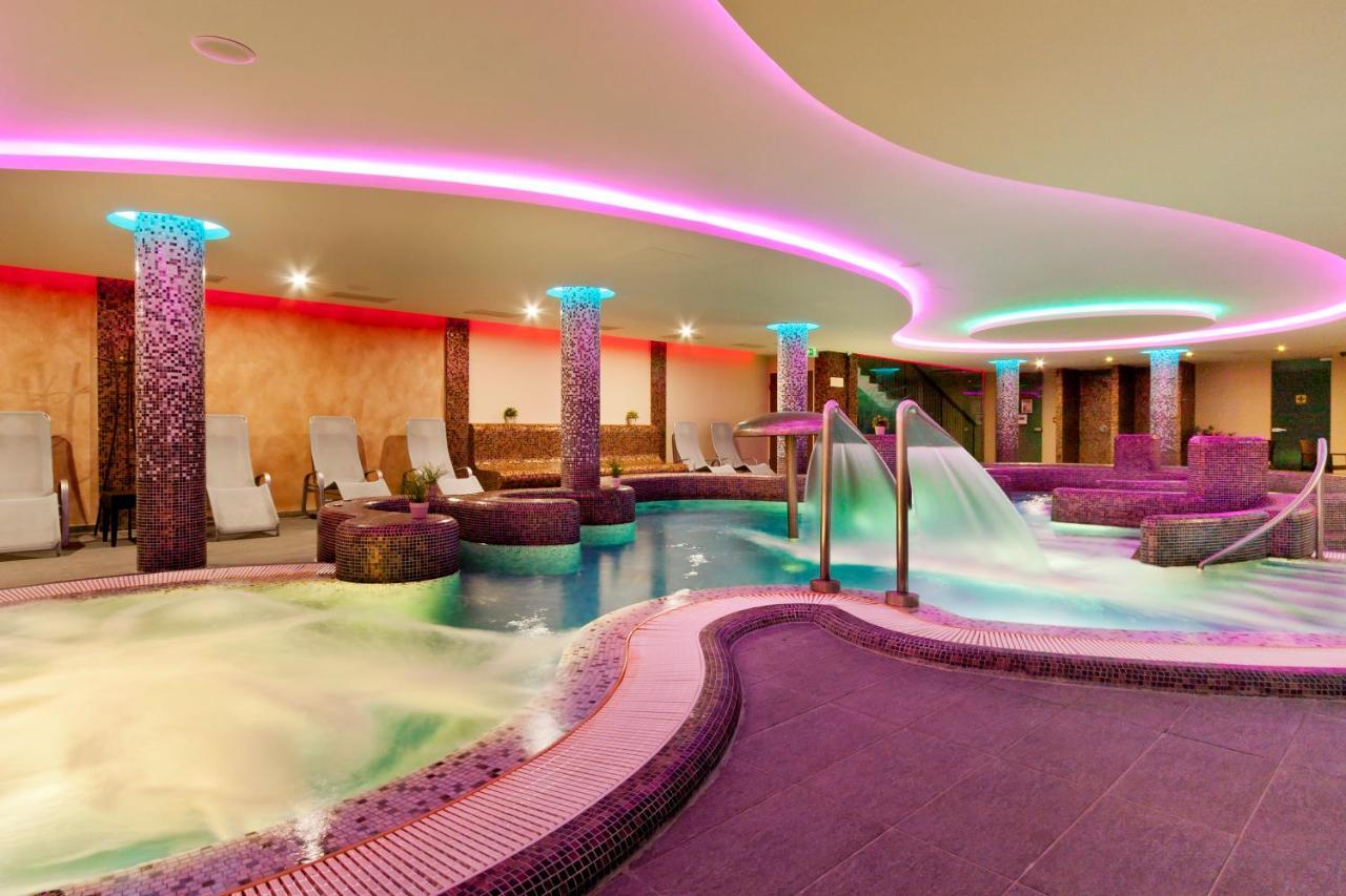 To Wellness Hotel Bánk Buitenkant foto