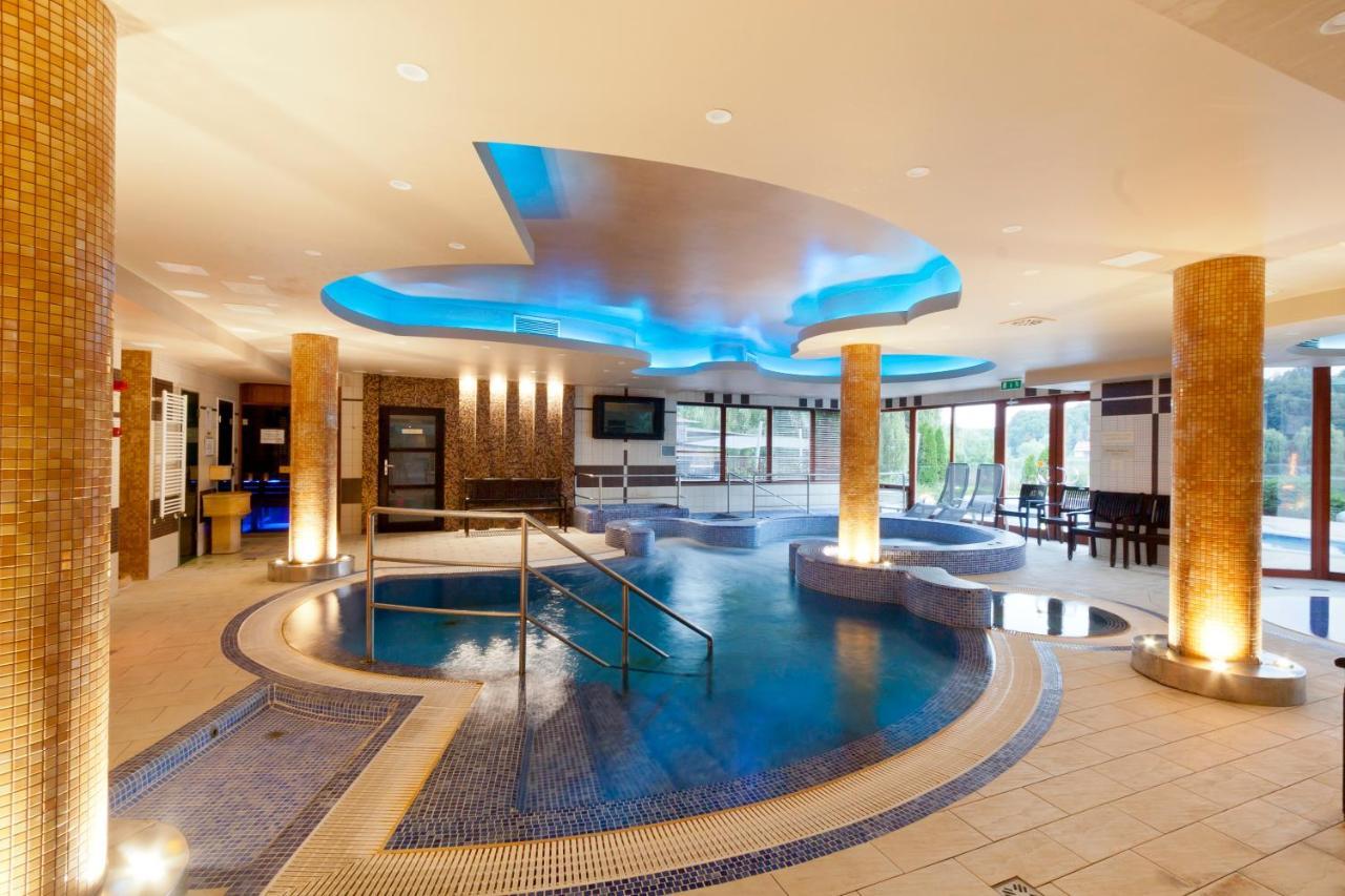 To Wellness Hotel Bánk Buitenkant foto